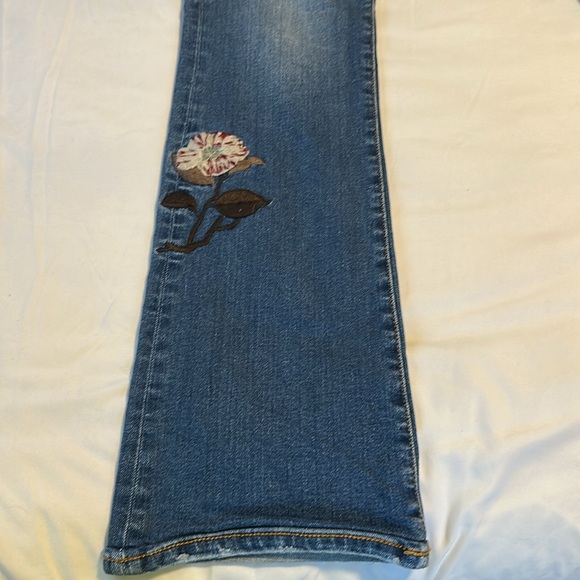 Miss Me Blue Jeans with Red Floral Embroidery 28x31 - Picture 6 of 12